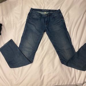 Banana Republic Men’s Traveler Jeans  Slim 32x32